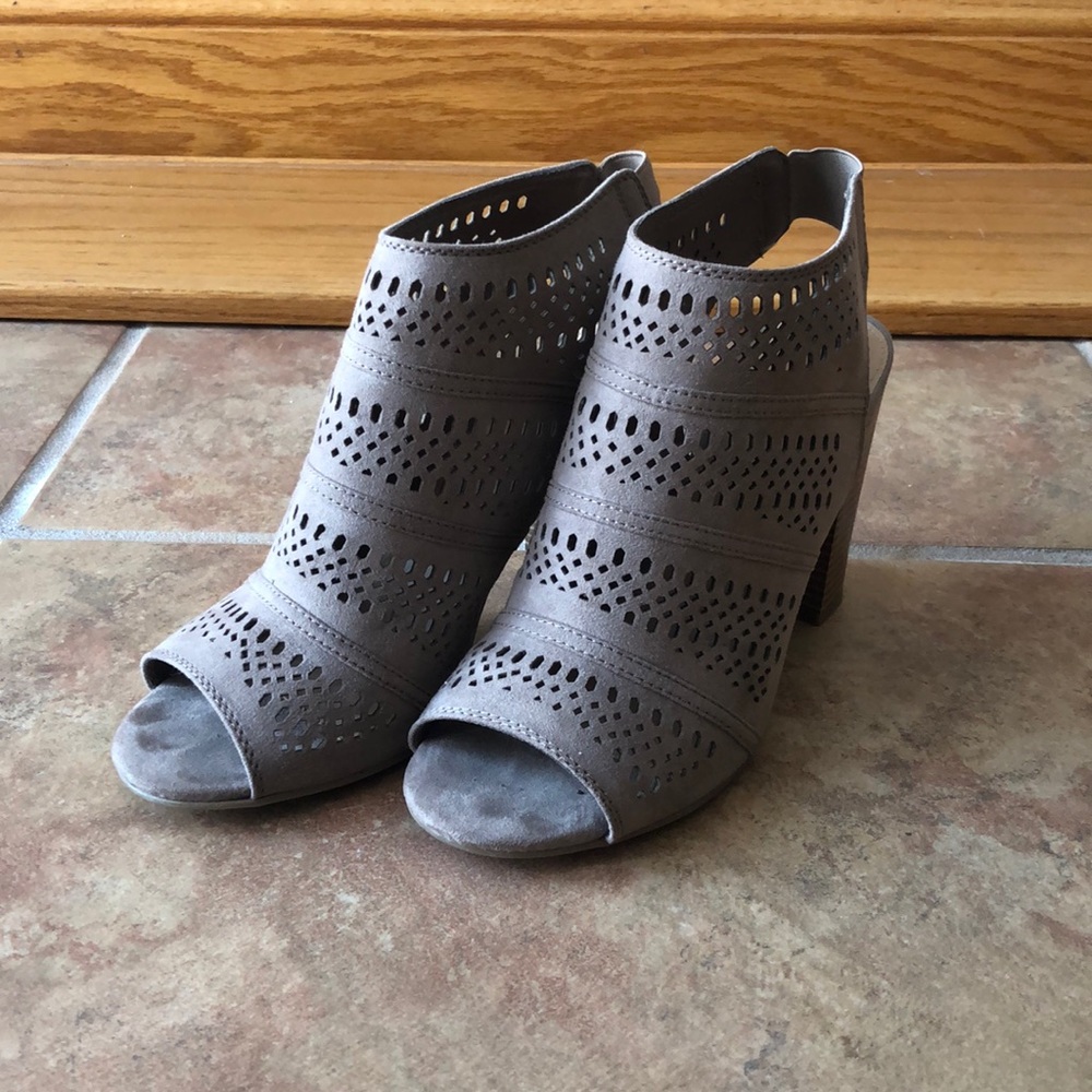 Grey Heels